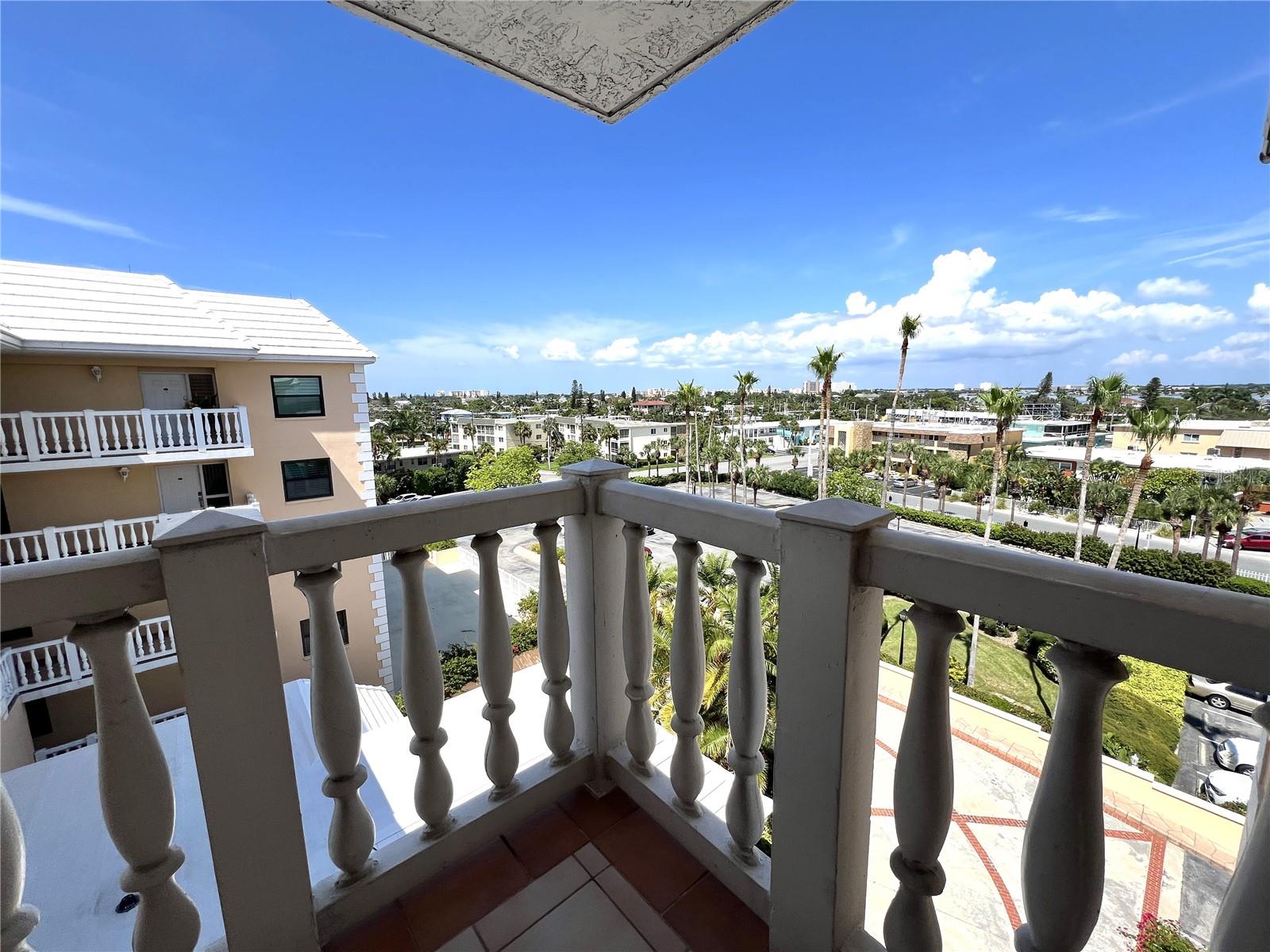 Image 16 of 62 For 6650 Sunset Way 502