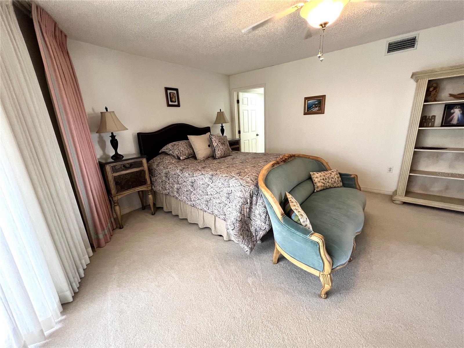 Image 20 of 62 For 6650 Sunset Way 502