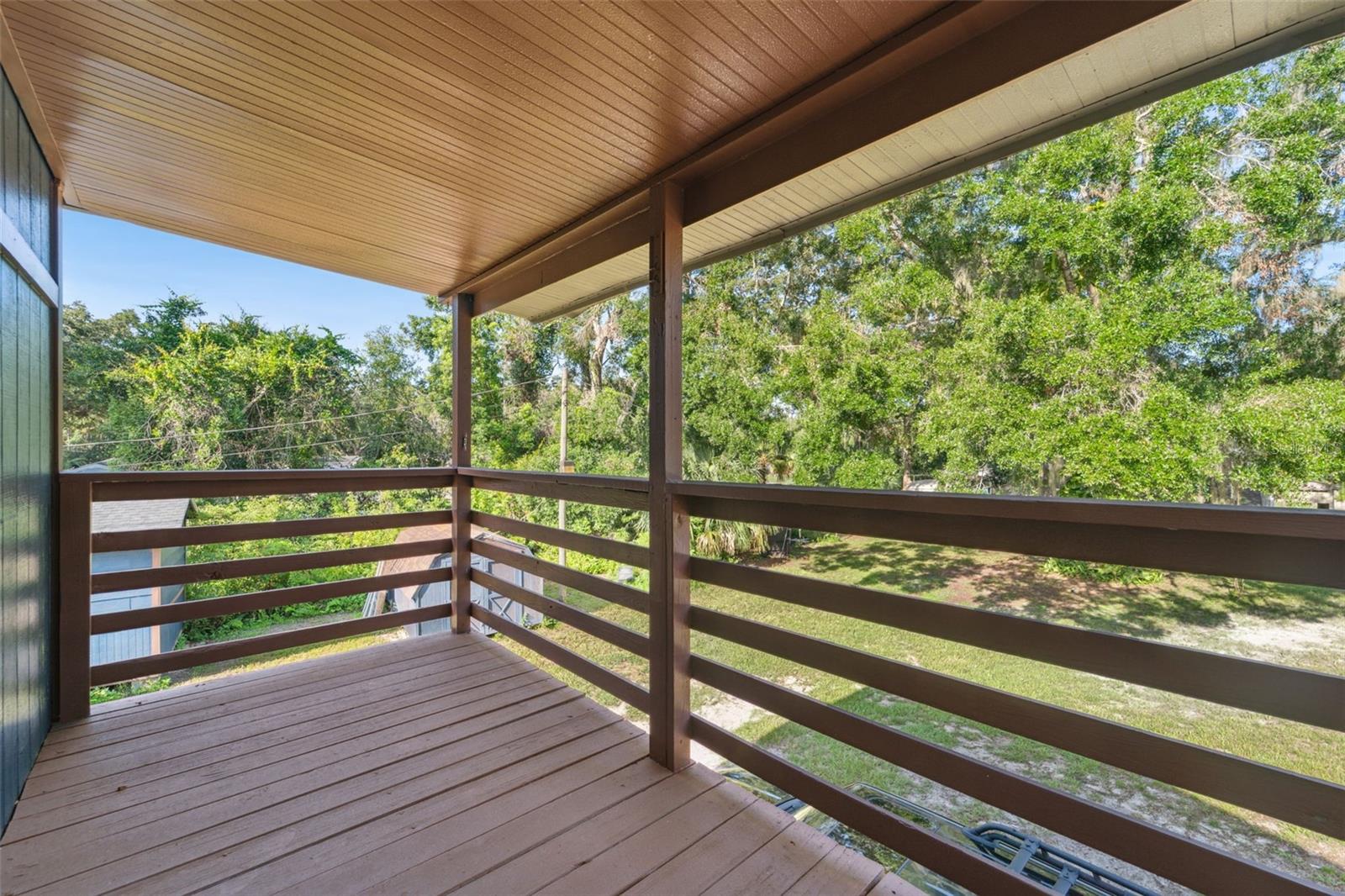 Image 15 of 38 For 18812 Carr Drive