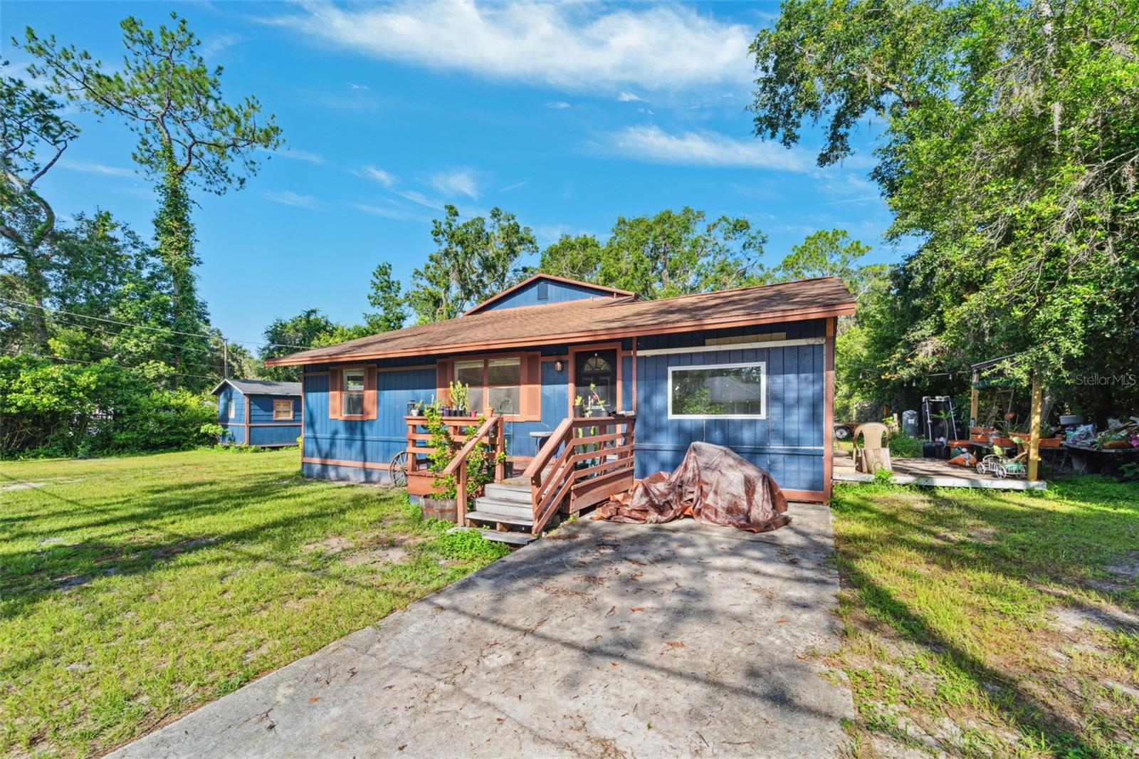 Image 31 of 38 For 18812 Carr Drive