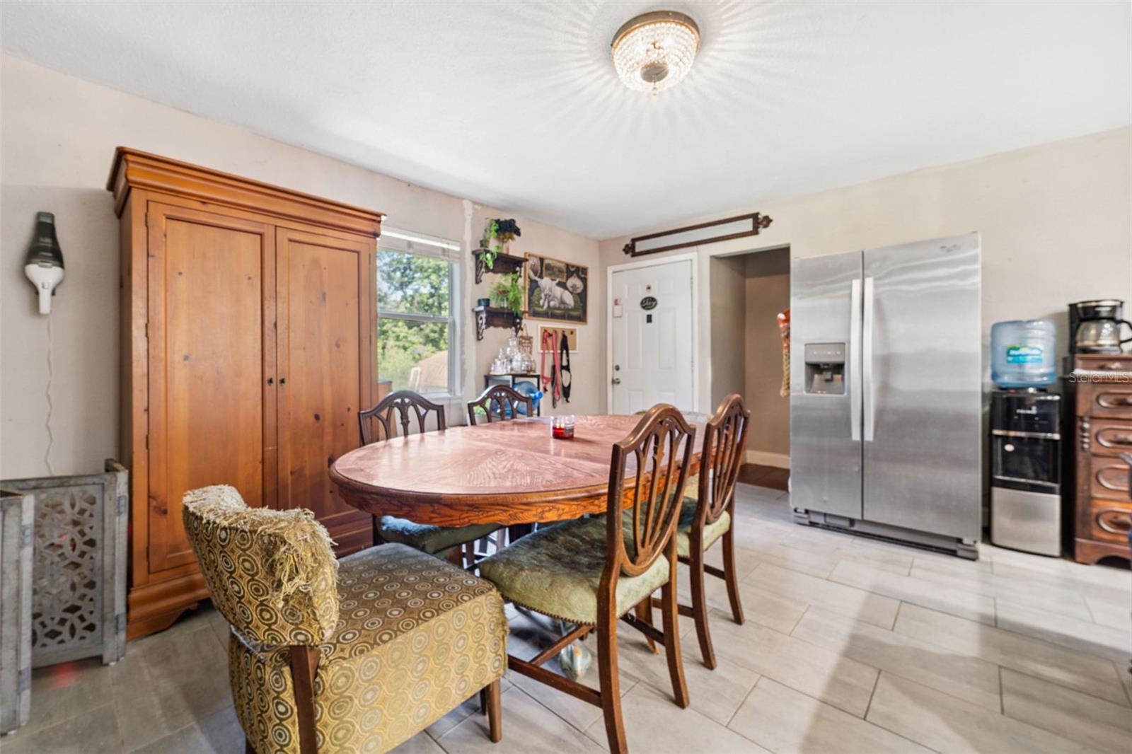 Image 6 of 38 For 18812 Carr Drive