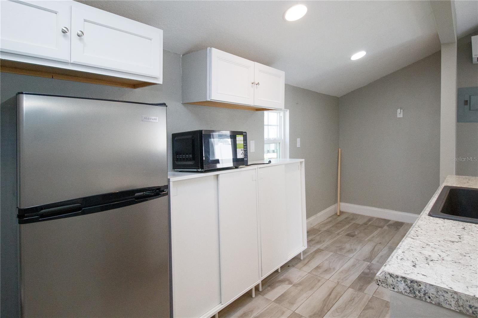 Image 5 of 8 For 2512 Cordelia Street B