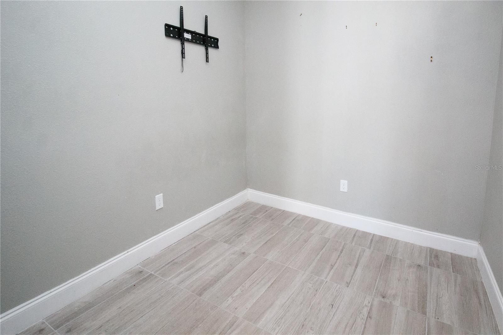 Image 8 of 8 For 2512 Cordelia Street B