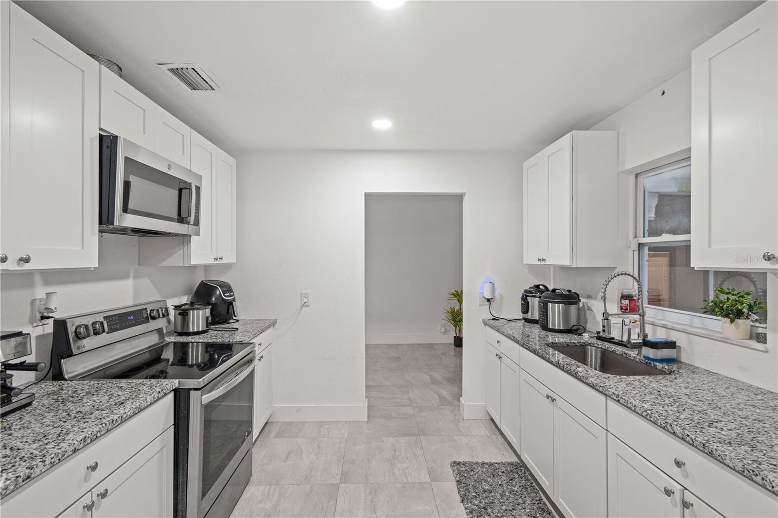 Image 8 of 22 For 13002 Wheeler Road