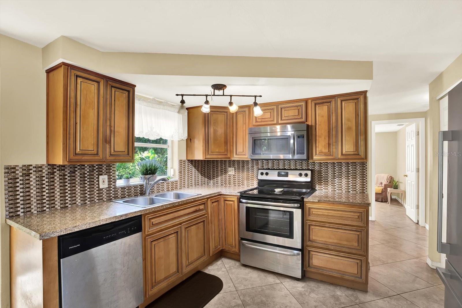 Image 9 of 21 For 3527 Atlantis Drive