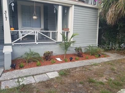 Image 3 of 13 For 317 Tarpon Avenue 3