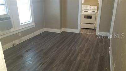 Image 6 of 13 For 317 Tarpon Avenue 3