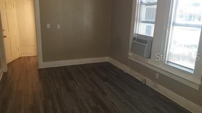 Image 8 of 13 For 317 Tarpon Avenue 3