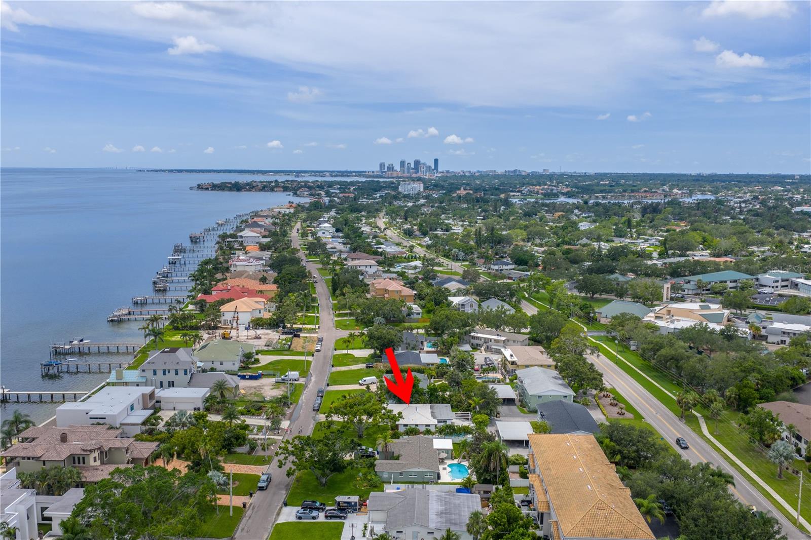 Image 10 of 67 For 4540 Bayshore Boulevard Ne