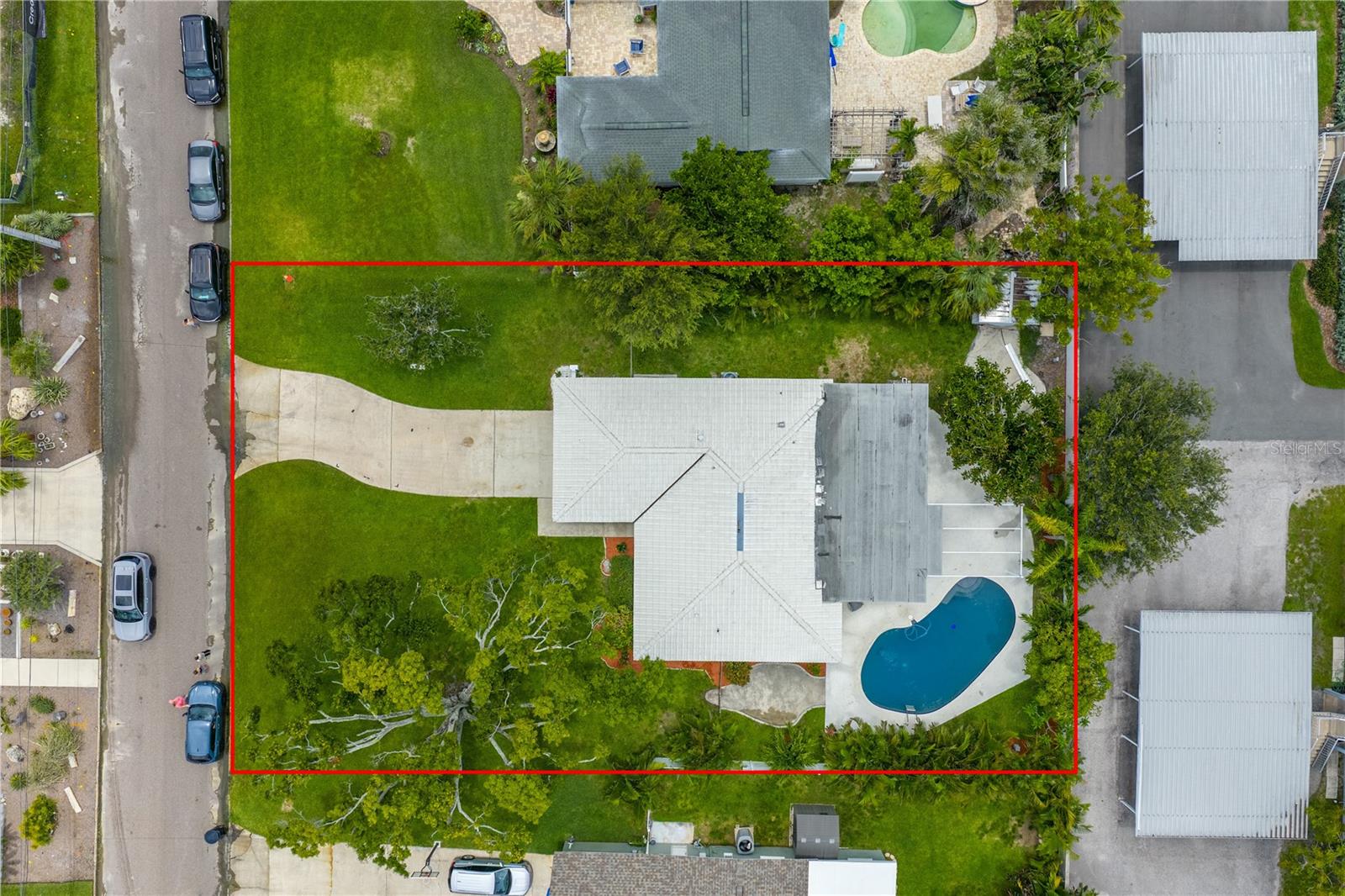 Image 11 of 67 For 4540 Bayshore Boulevard Ne