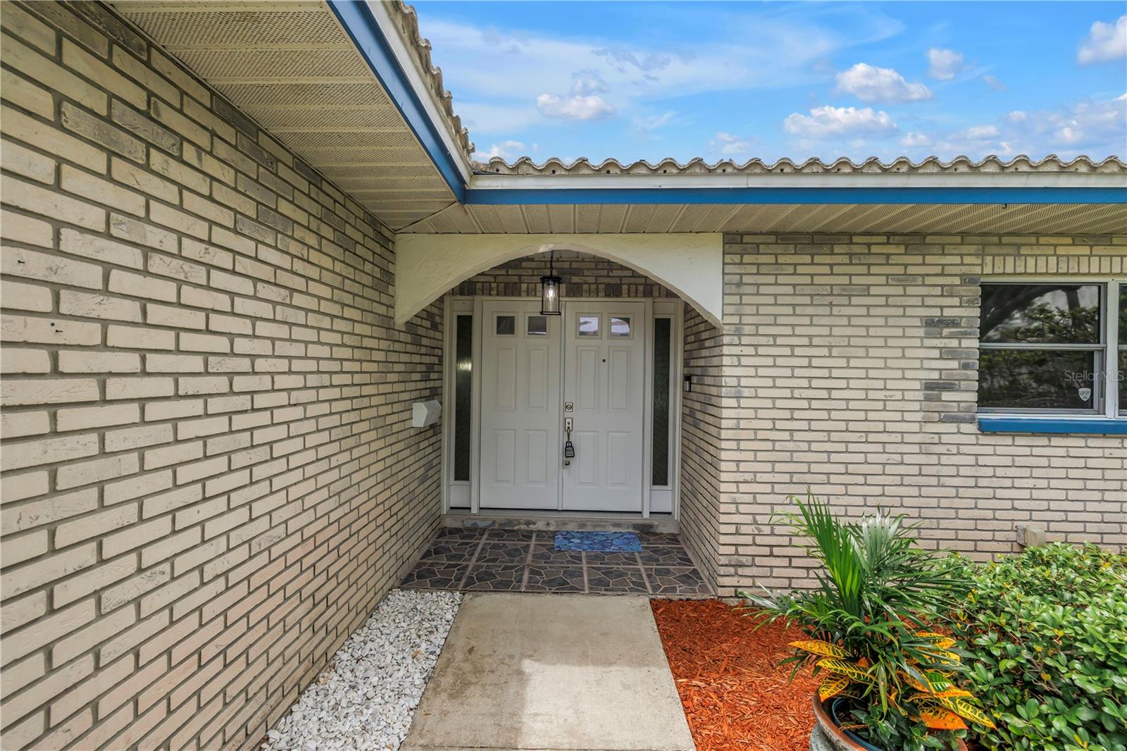 Image 19 of 67 For 4540 Bayshore Boulevard Ne