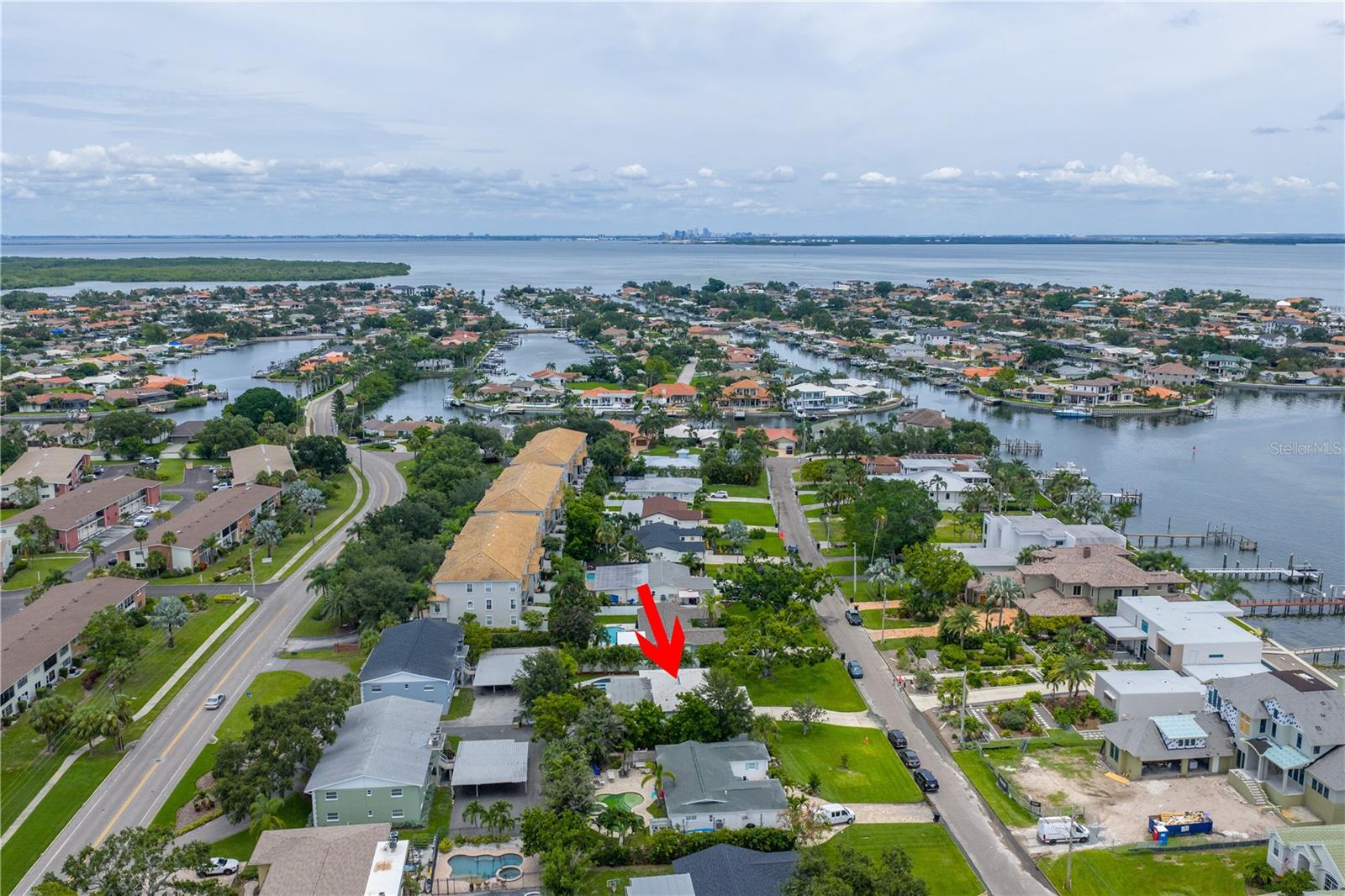 Image 5 of 67 For 4540 Bayshore Boulevard Ne