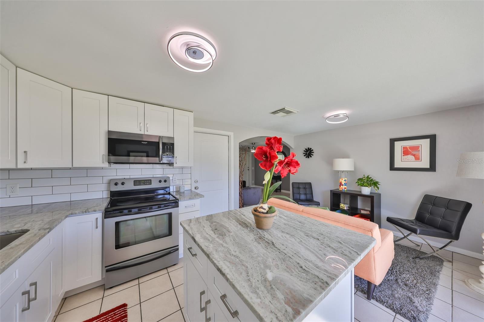 Image 11 of 30 For 6025 Florida Circle S
