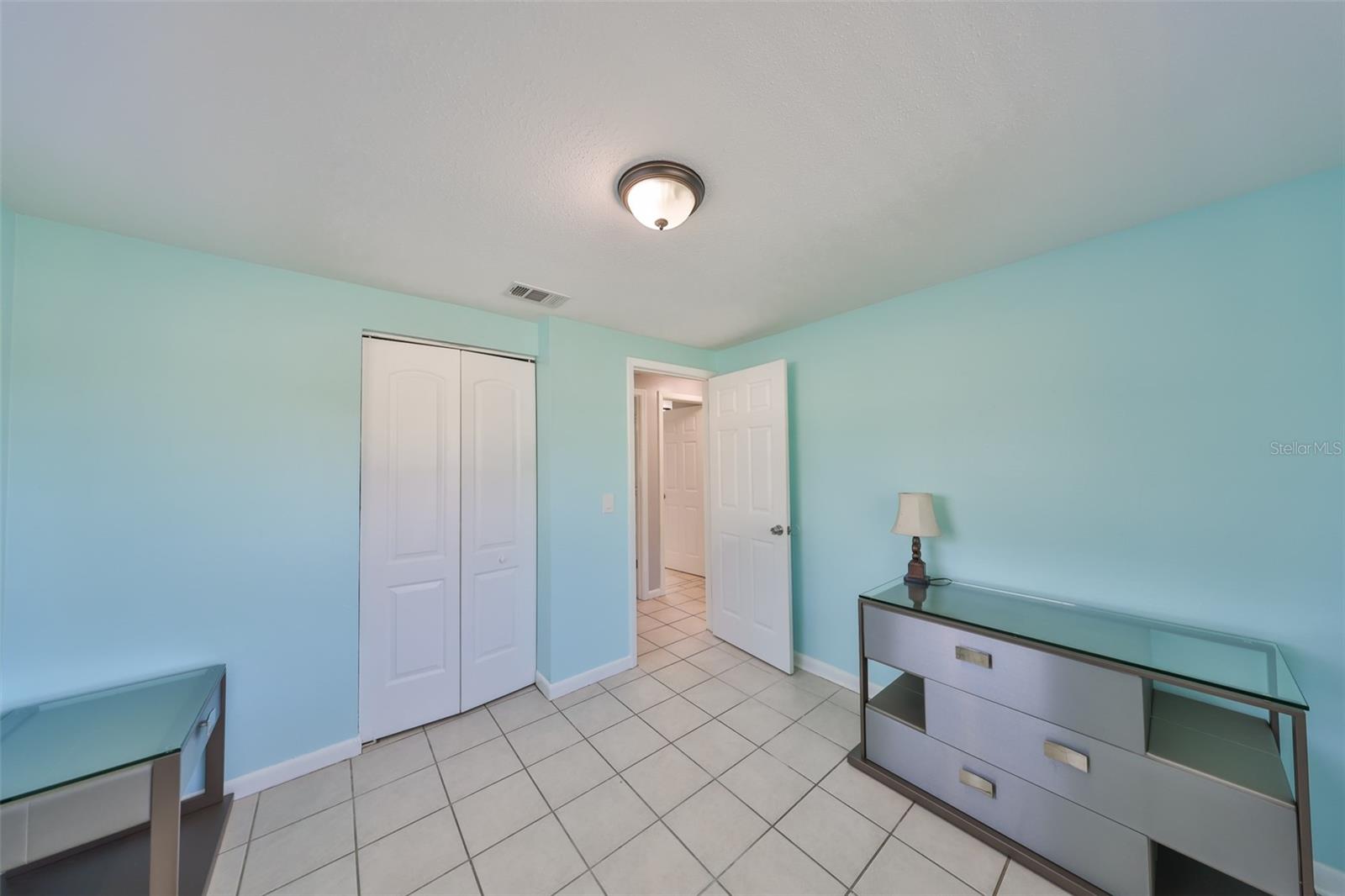 Image 18 of 30 For 6025 Florida Circle S