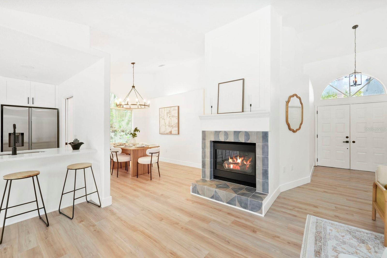 Listing photo id 11 for 373 Wood Dove Avenue