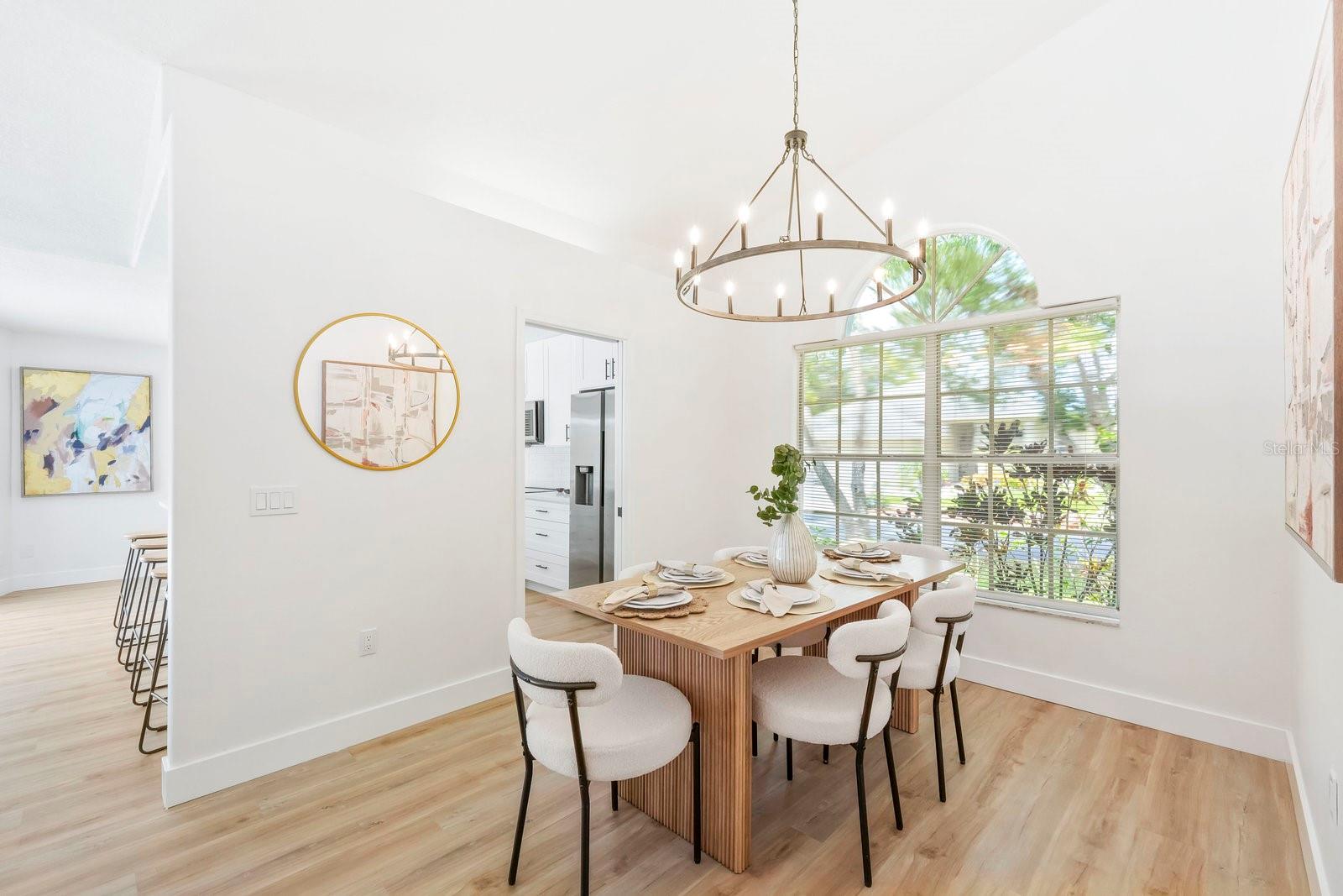 Listing photo id 12 for 373 Wood Dove Avenue