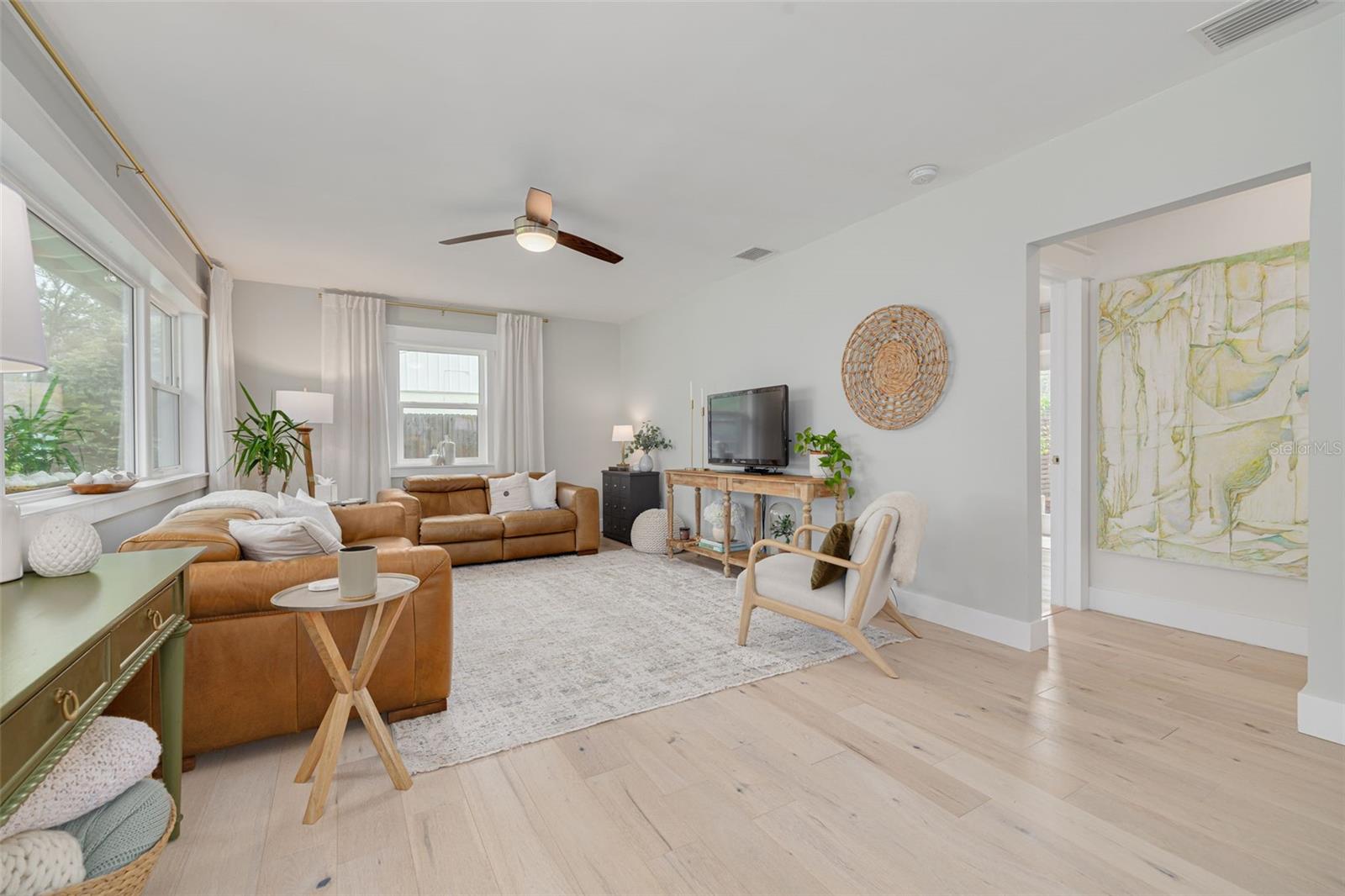 Image 9 of 48 For 1643 Santa Anna Drive