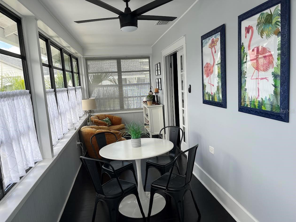 Image 15 of 18 For 216 10th Avenue Ne