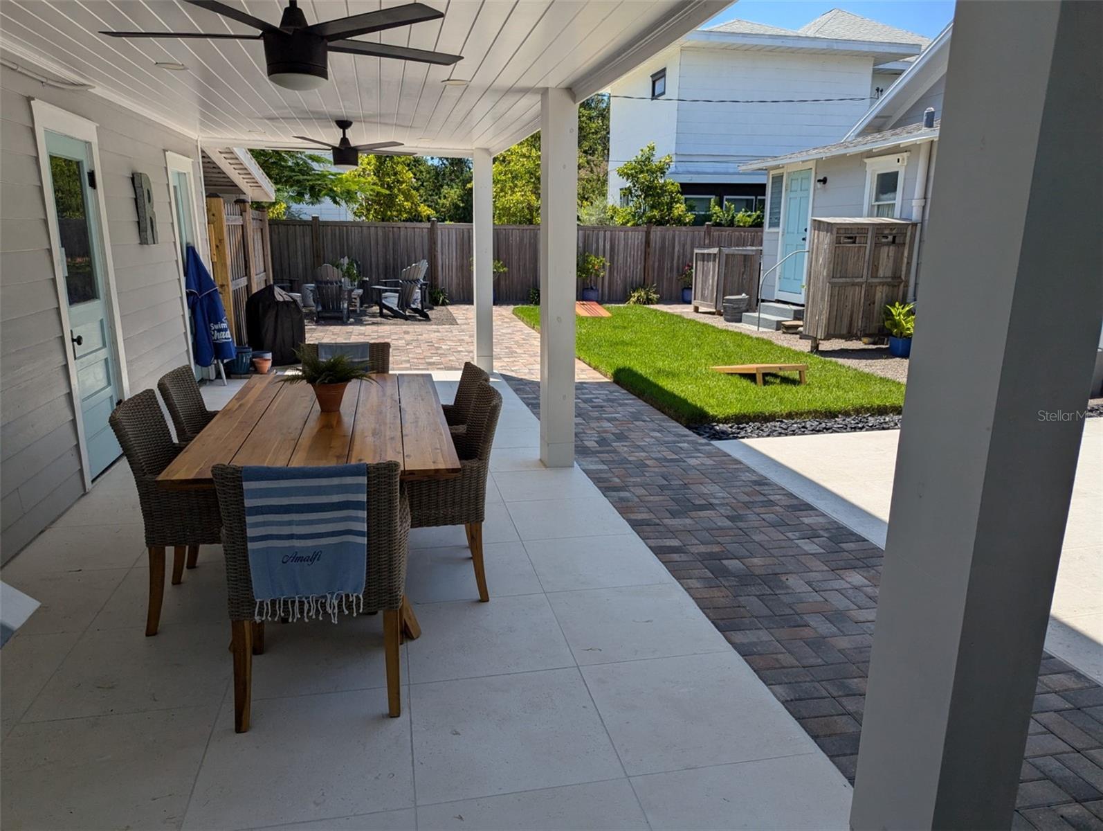 Image 7 of 18 For 216 10th Avenue Ne