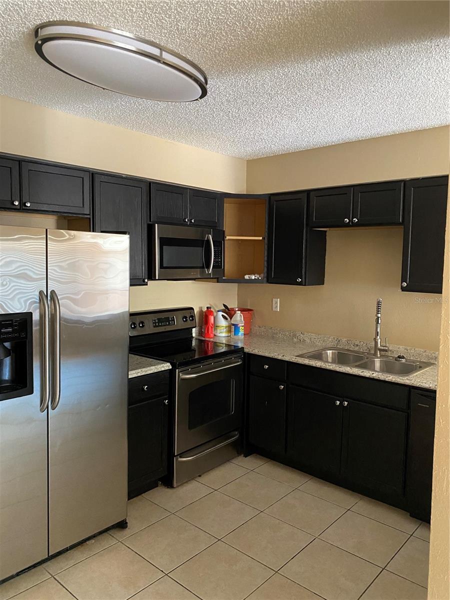 Image 5 of 12 For 21020 Voyager Boulevard 5