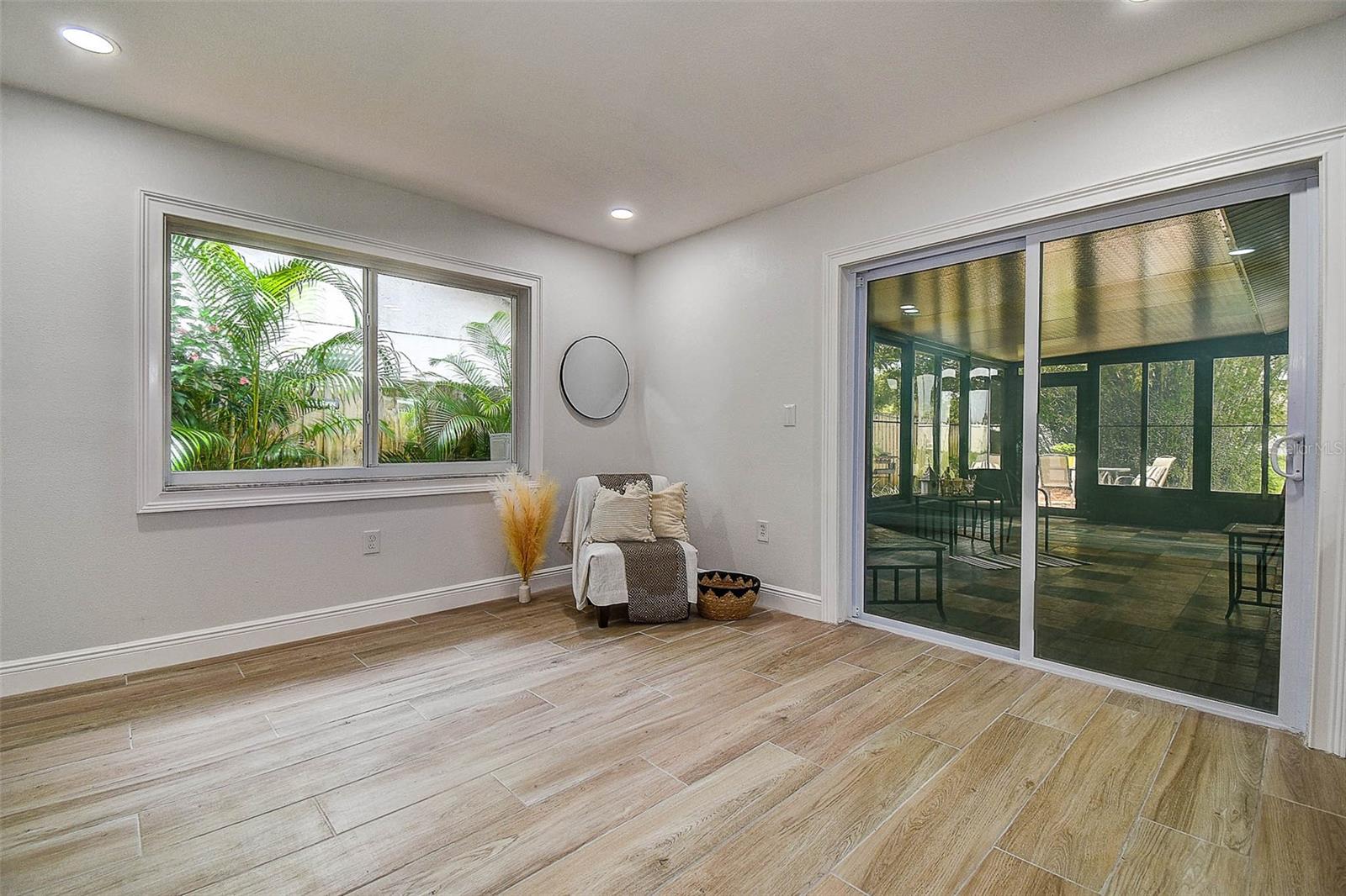 Image 12 of 48 For 10900 65th Way N