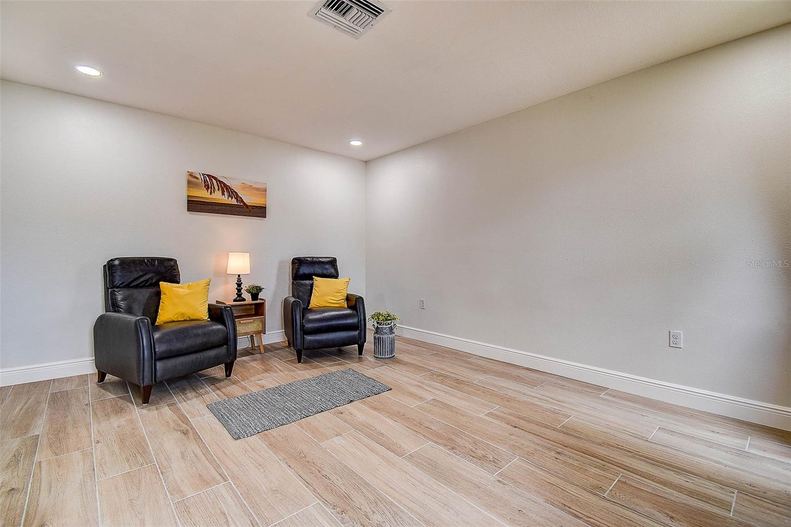 Image 14 of 48 For 10900 65th Way N