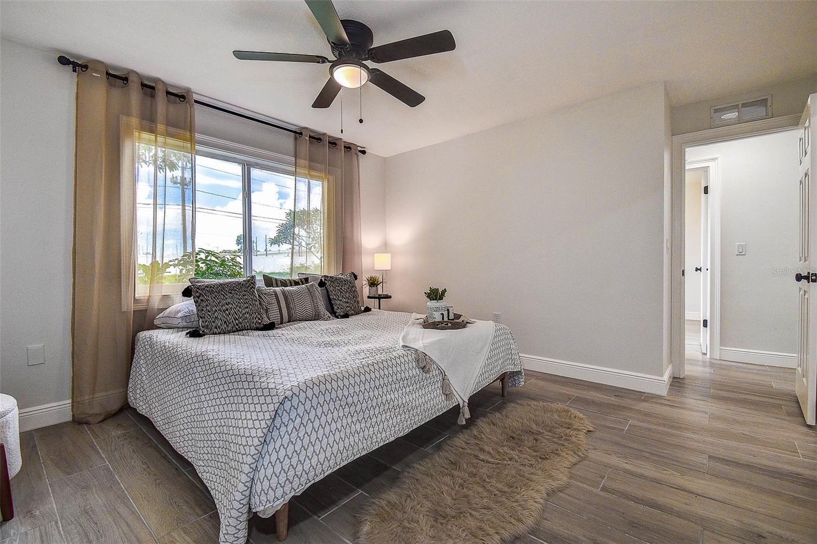 Image 19 of 48 For 10900 65th Way N