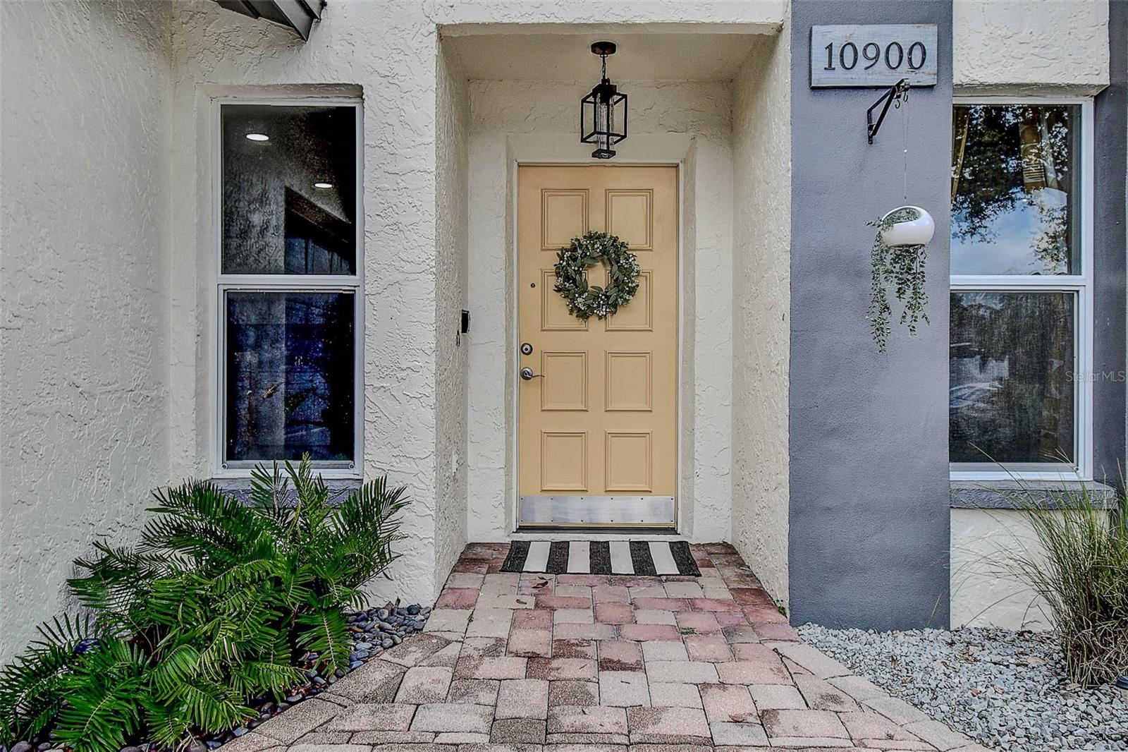Image 3 of 48 For 10900 65th Way N