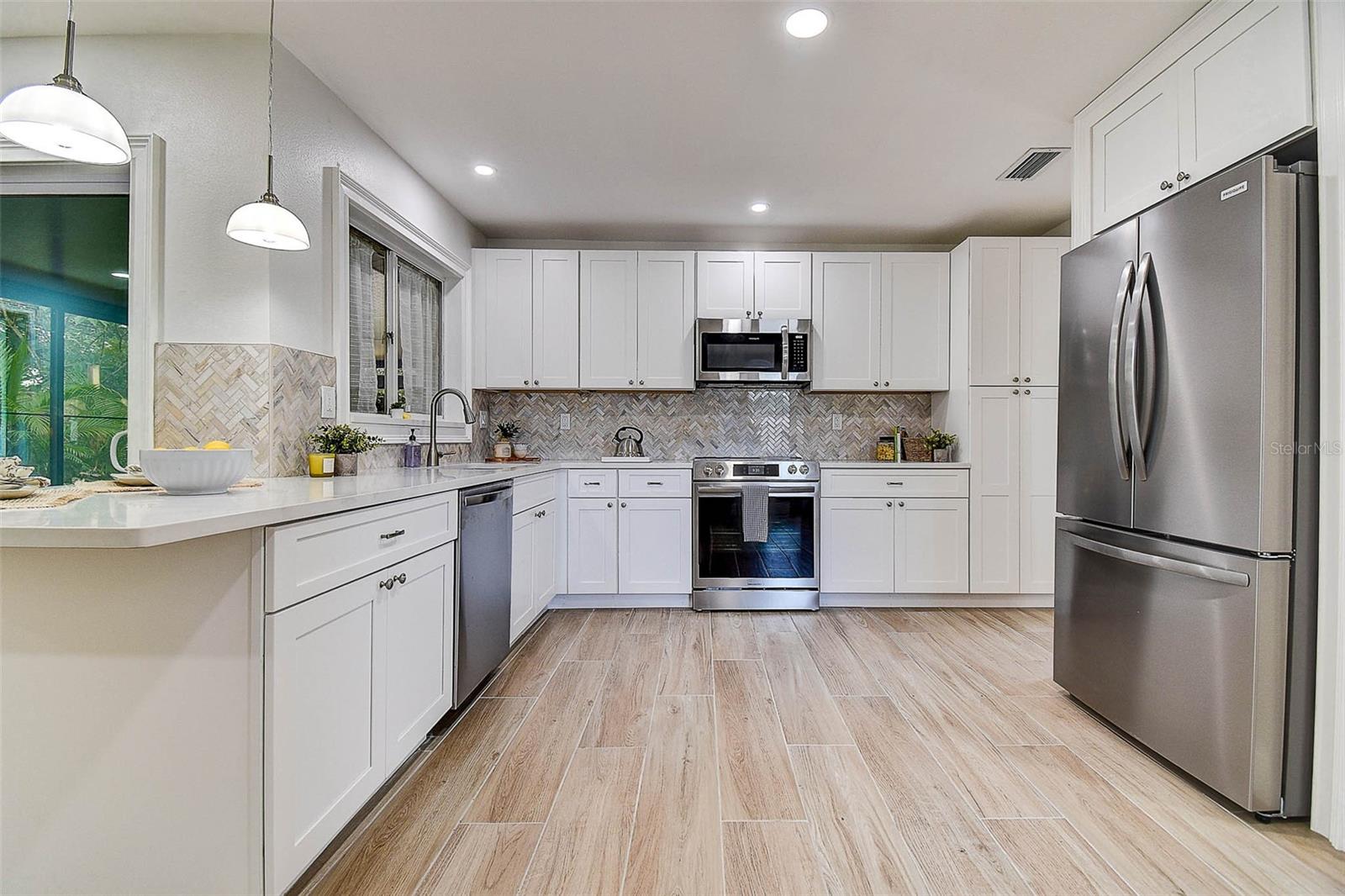 Image 6 of 48 For 10900 65th Way N