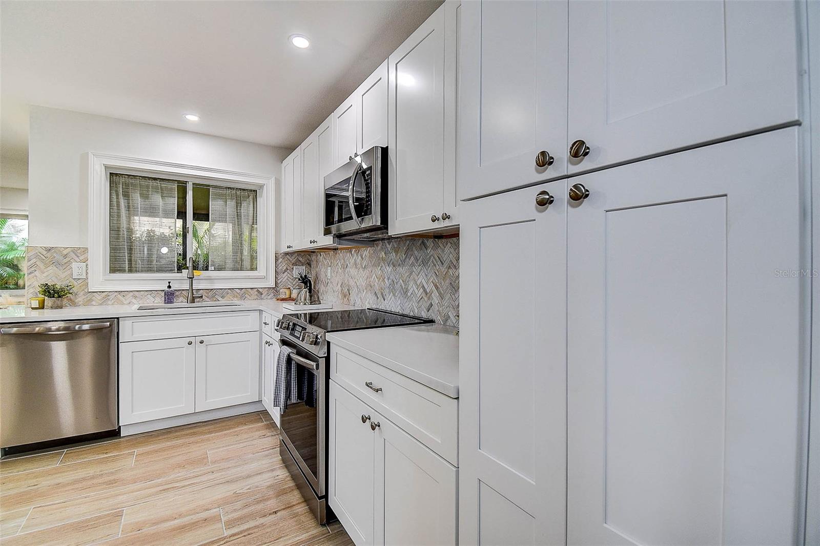 Image 9 of 48 For 10900 65th Way N