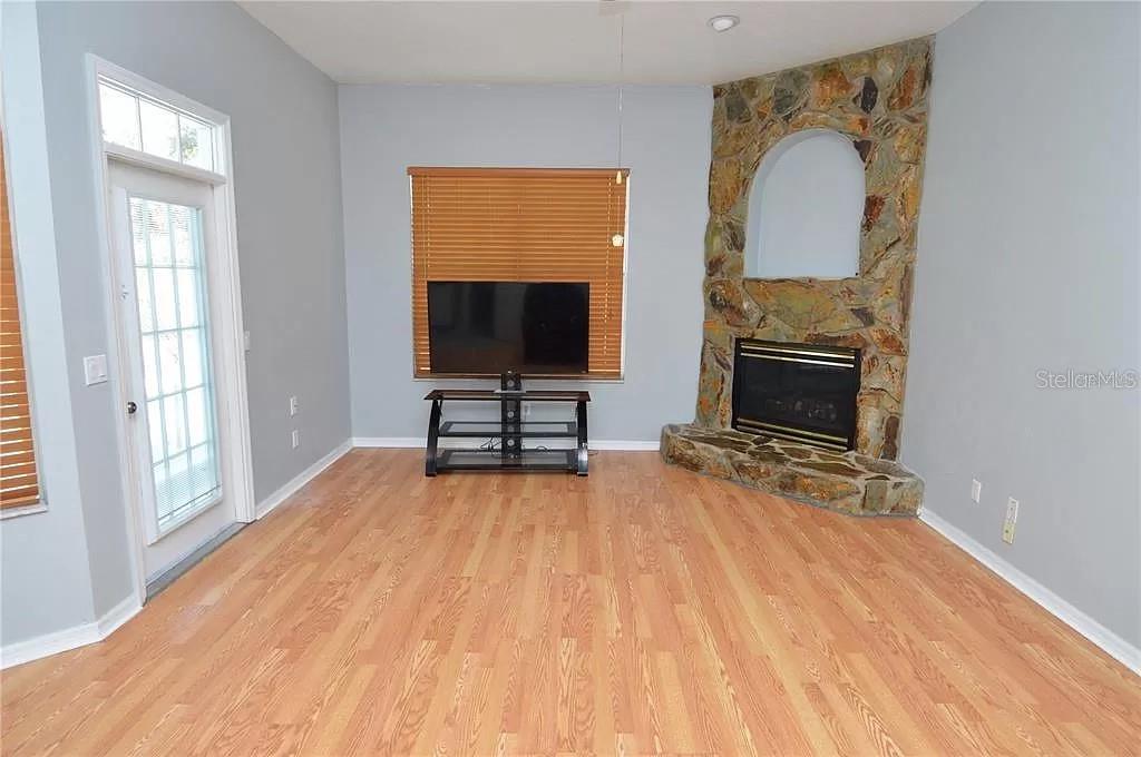 Image 10 of 26 For 3212 Tina Marie Drive