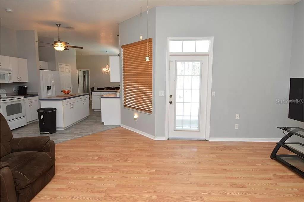 Image 11 of 26 For 3212 Tina Marie Drive