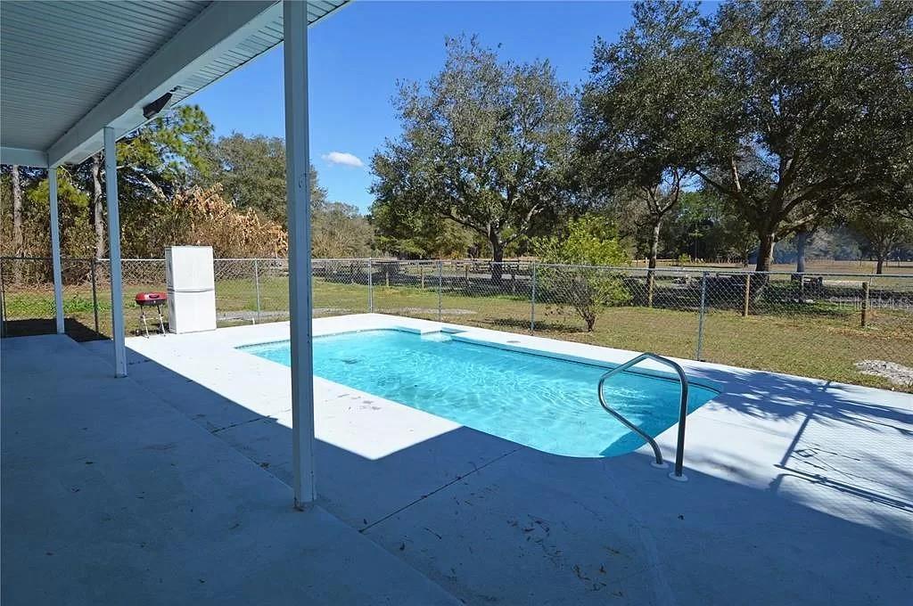 Image 3 of 26 For 3212 Tina Marie Drive