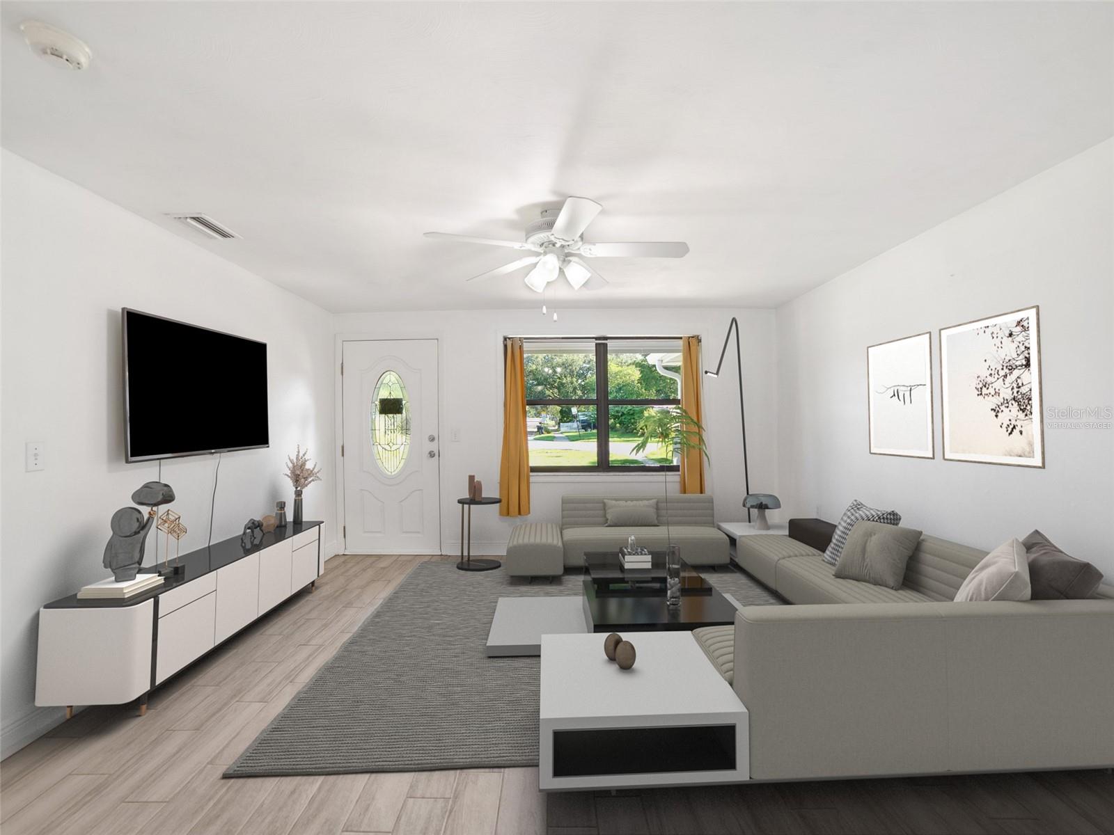 Image 5 of 30 For 2107 Lumsden Avenue