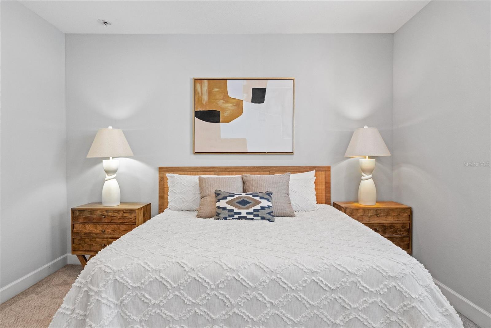Listing photo id 22 for 1332 Gray Street 8