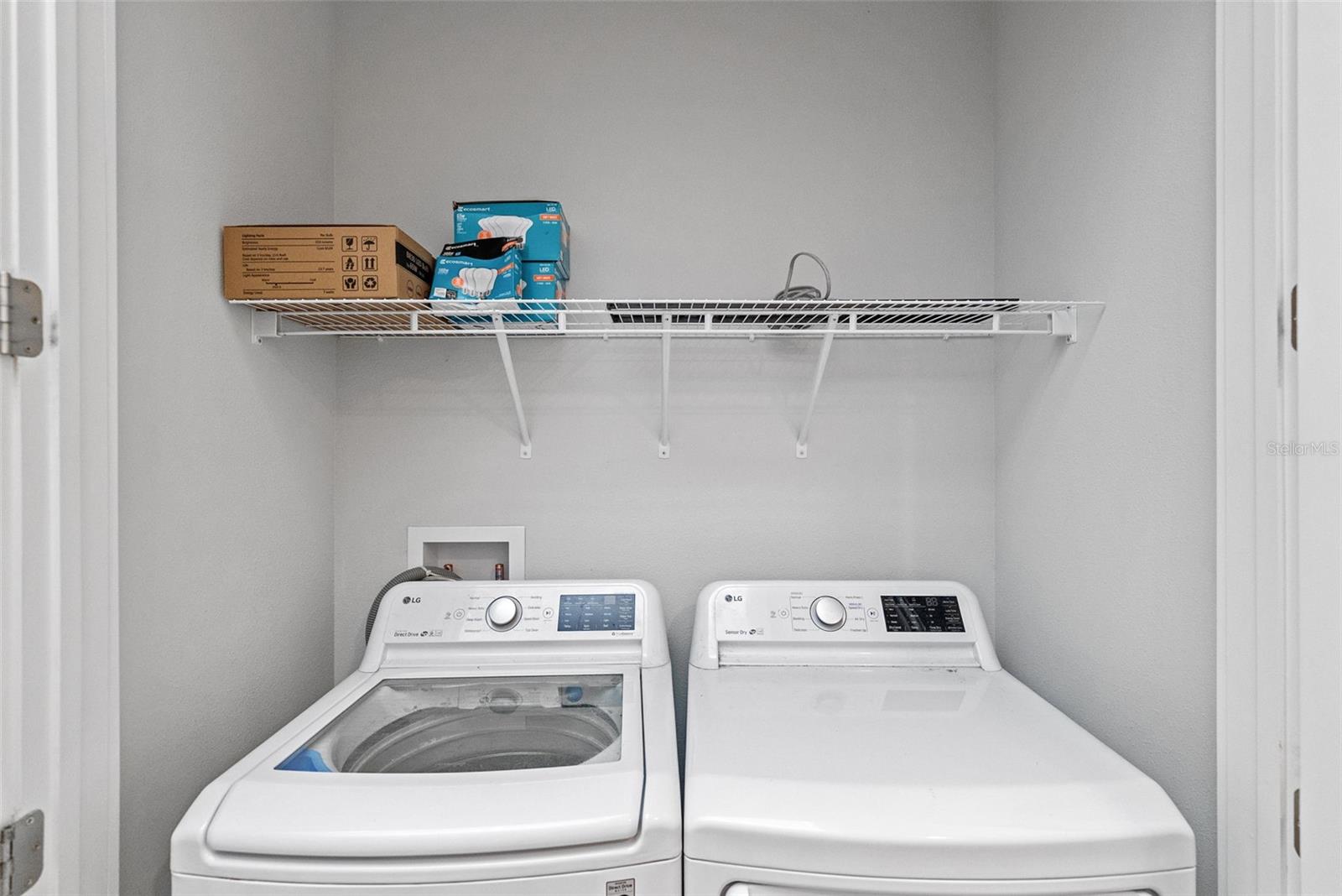 Listing photo id 32 for 1332 Gray Street 8