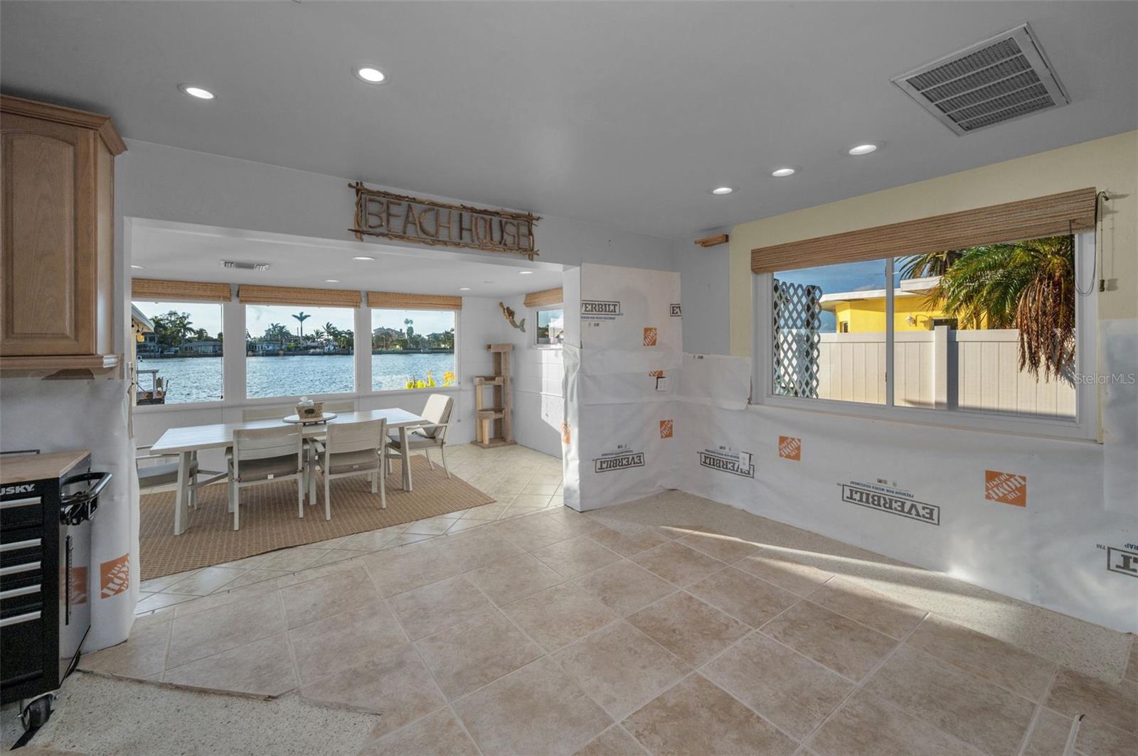 Image 9 of 43 For 16137 4th Street E