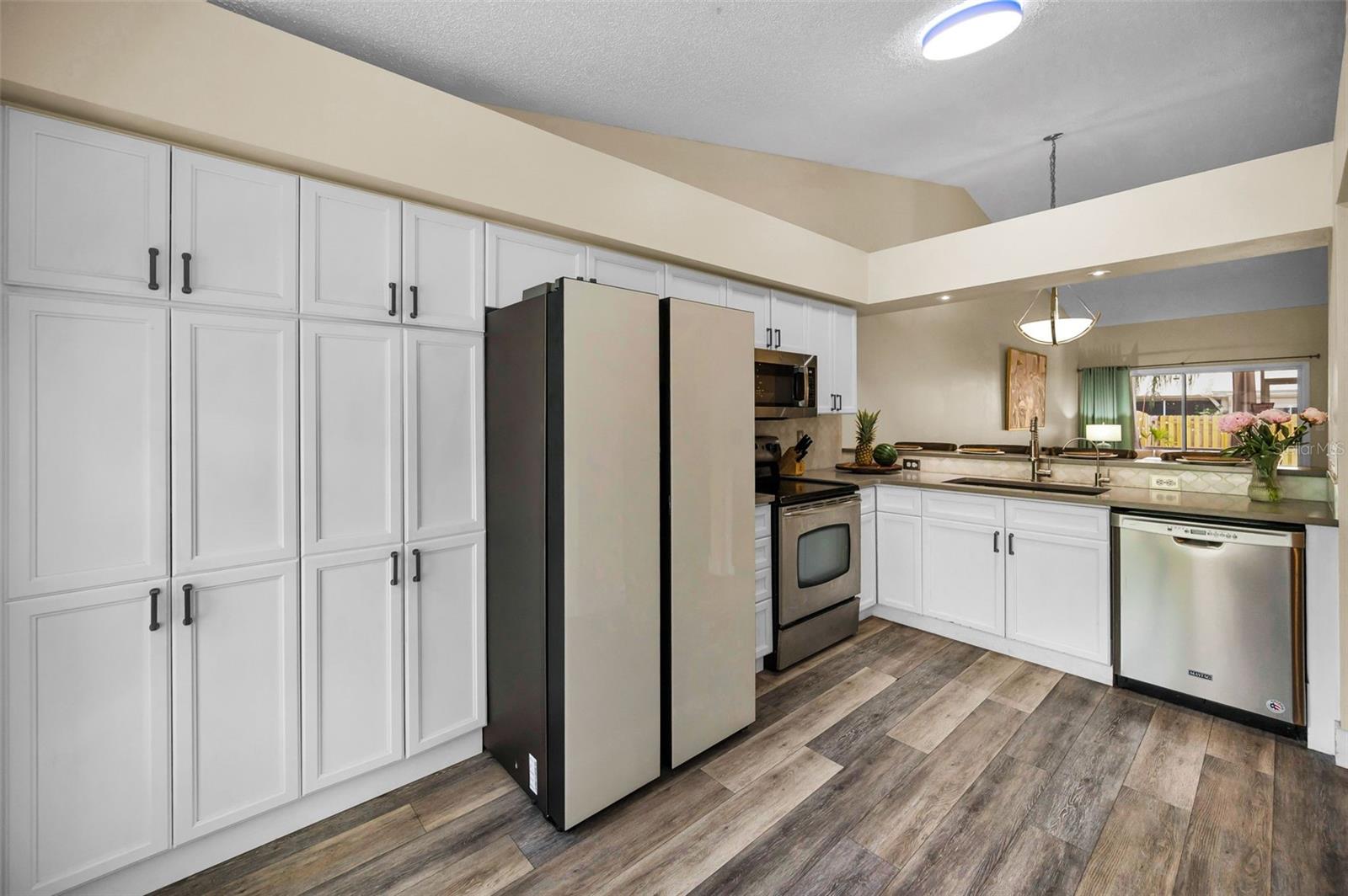 Image 6 of 58 For 2555 Northfield Lane
