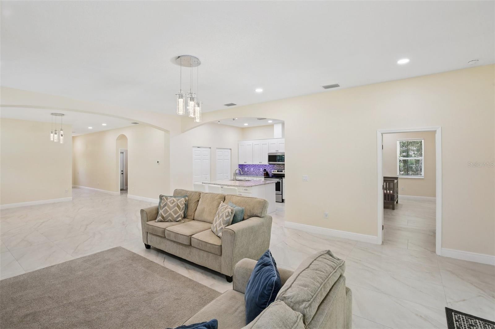 Image 10 of 69 For 33433 Loop Court