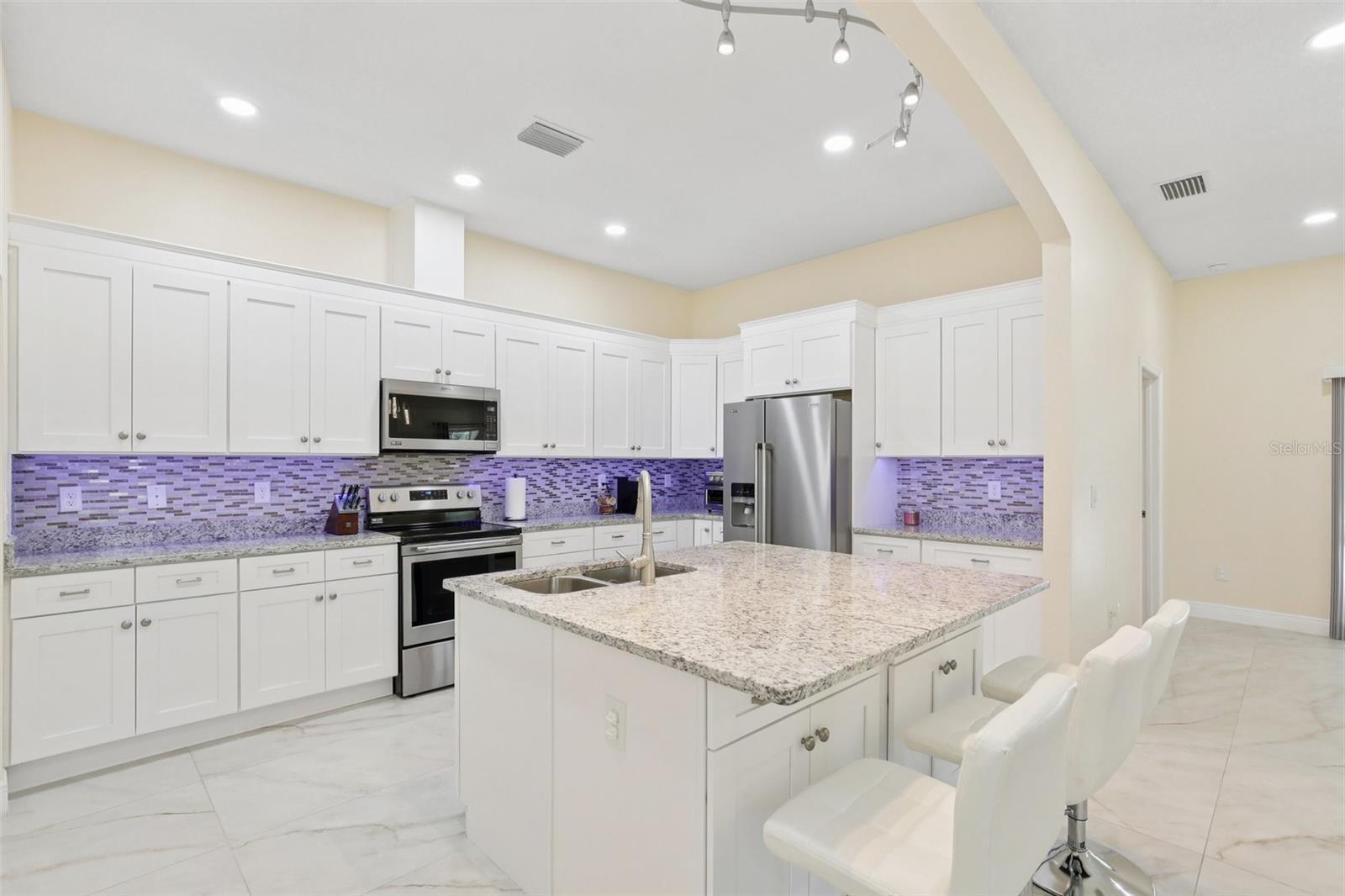 Image 15 of 69 For 33433 Loop Court