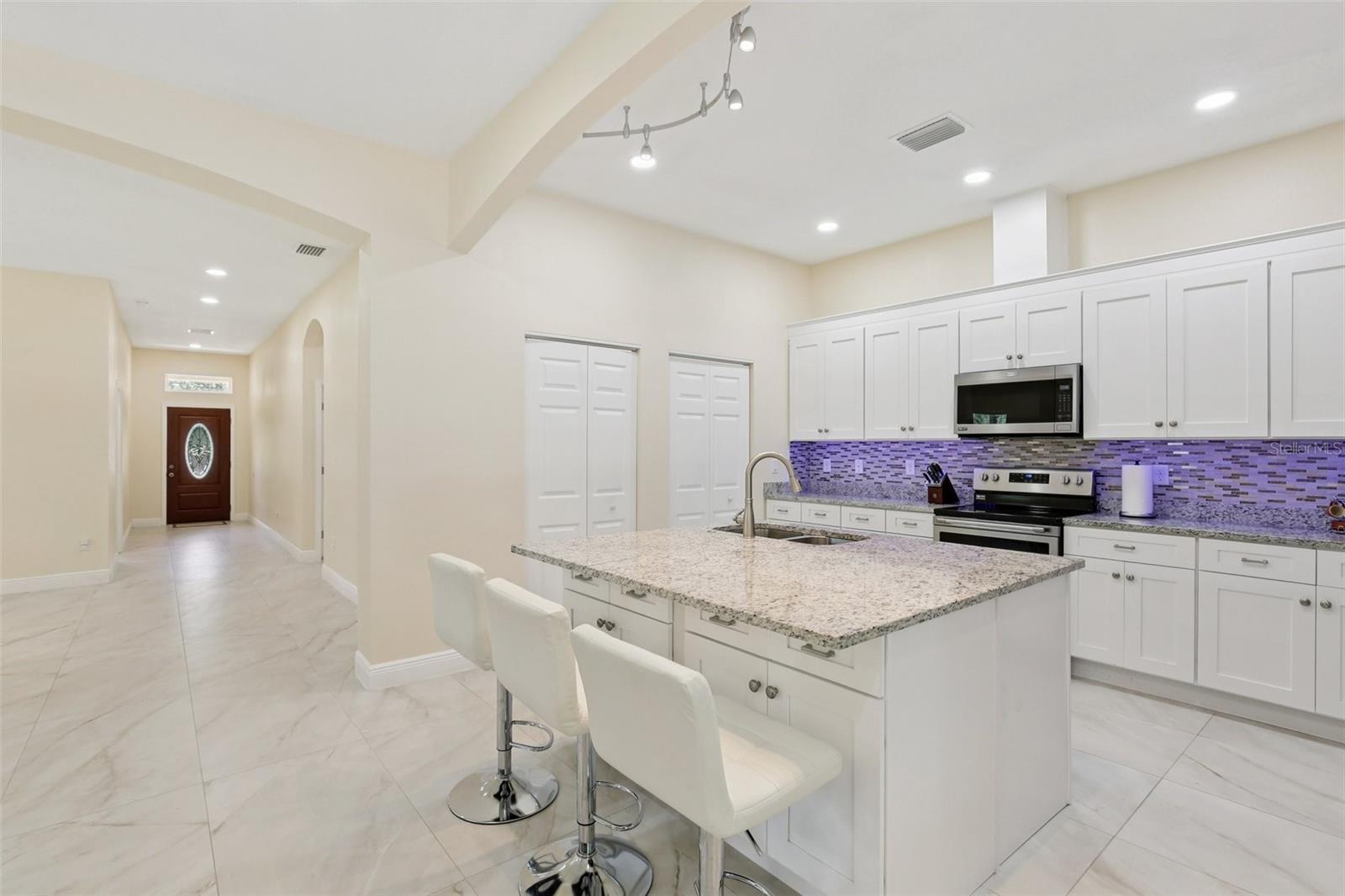 Image 16 of 69 For 33433 Loop Court