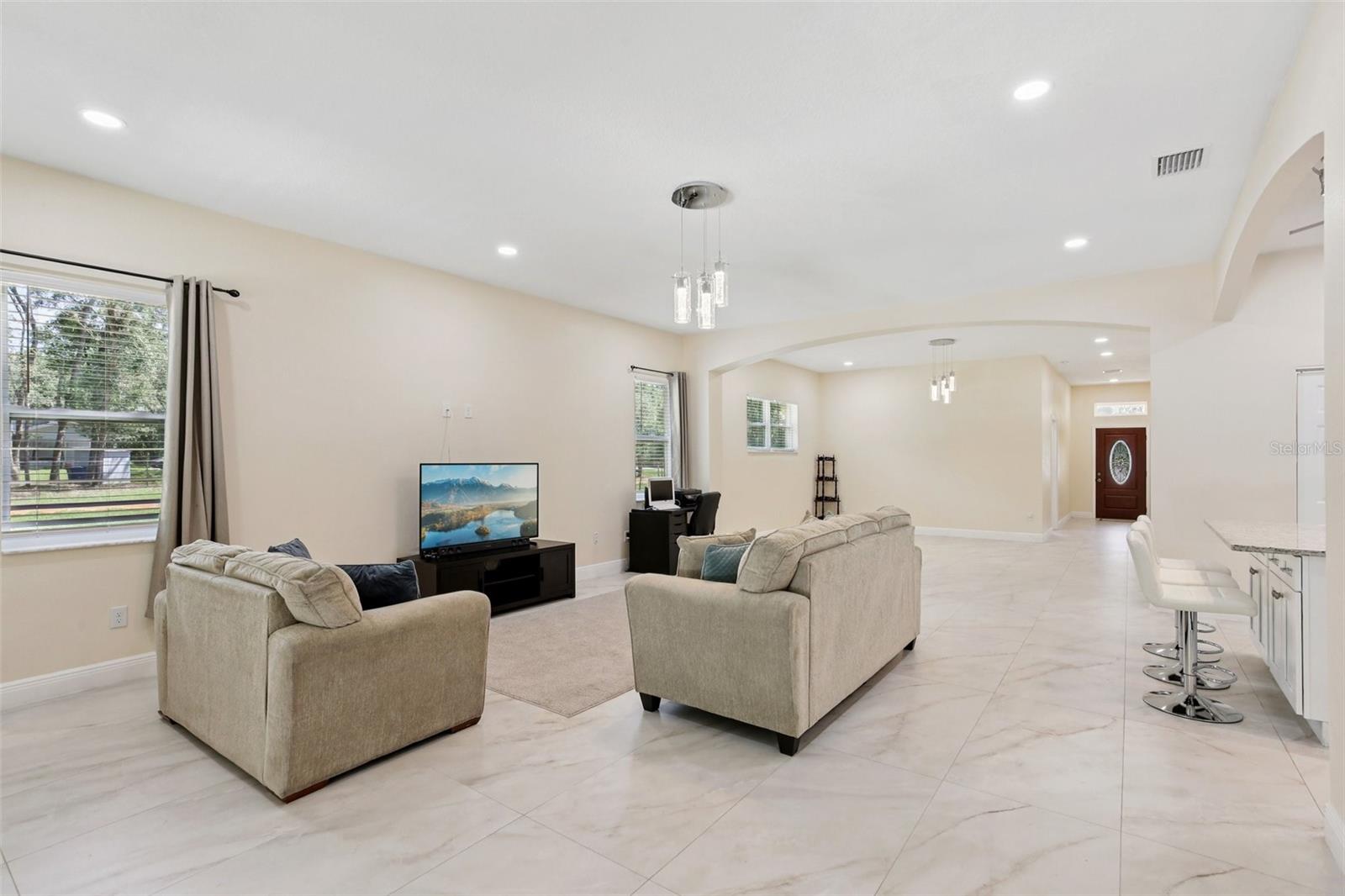 Image 6 of 69 For 33433 Loop Court