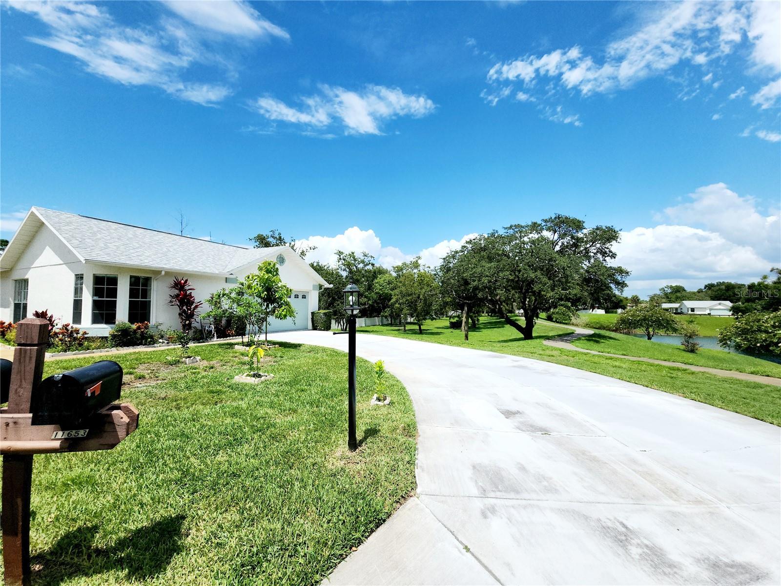 Listing photo id 35 for 11653 Orleans Lane