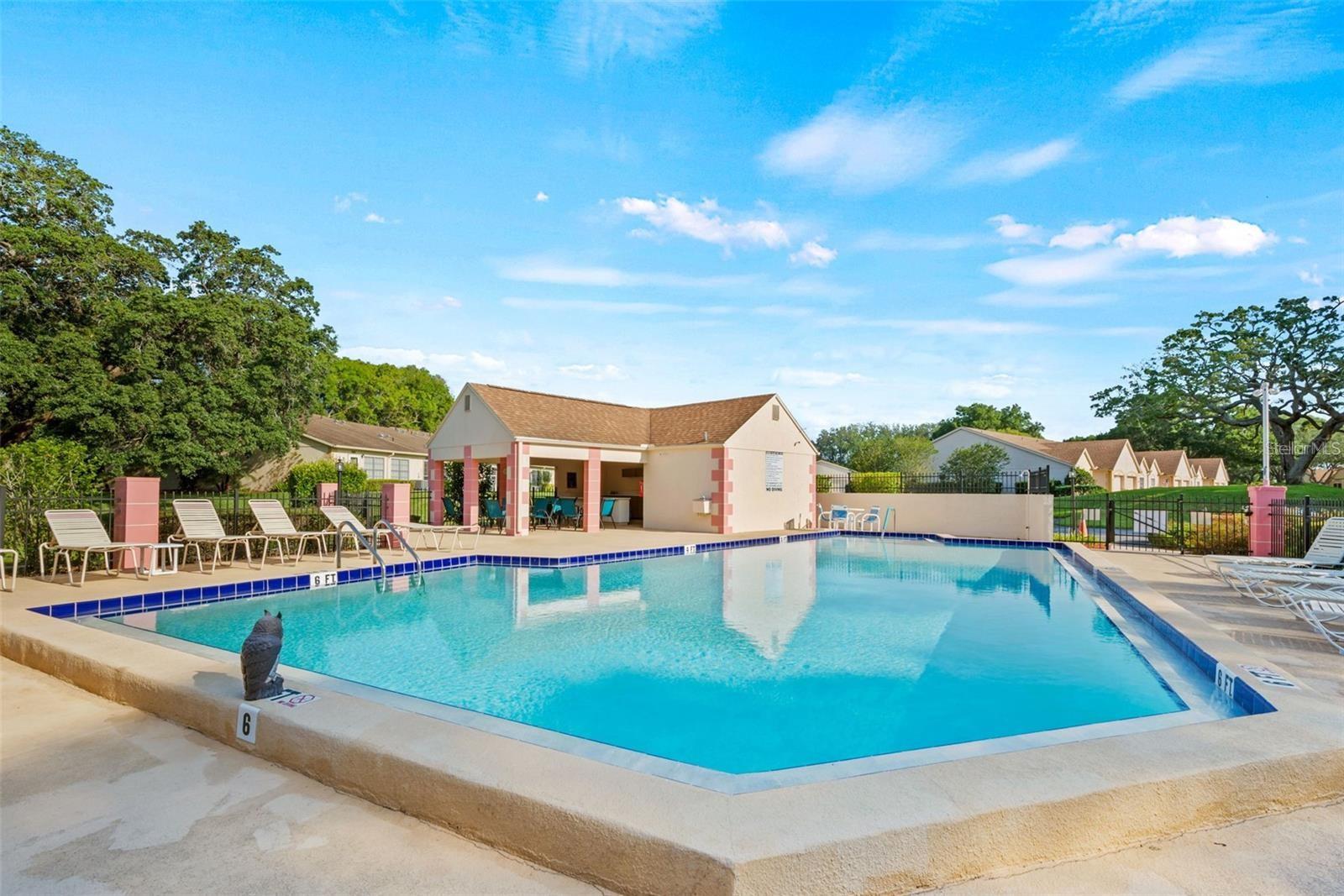 Listing photo id 40 for 11653 Orleans Lane