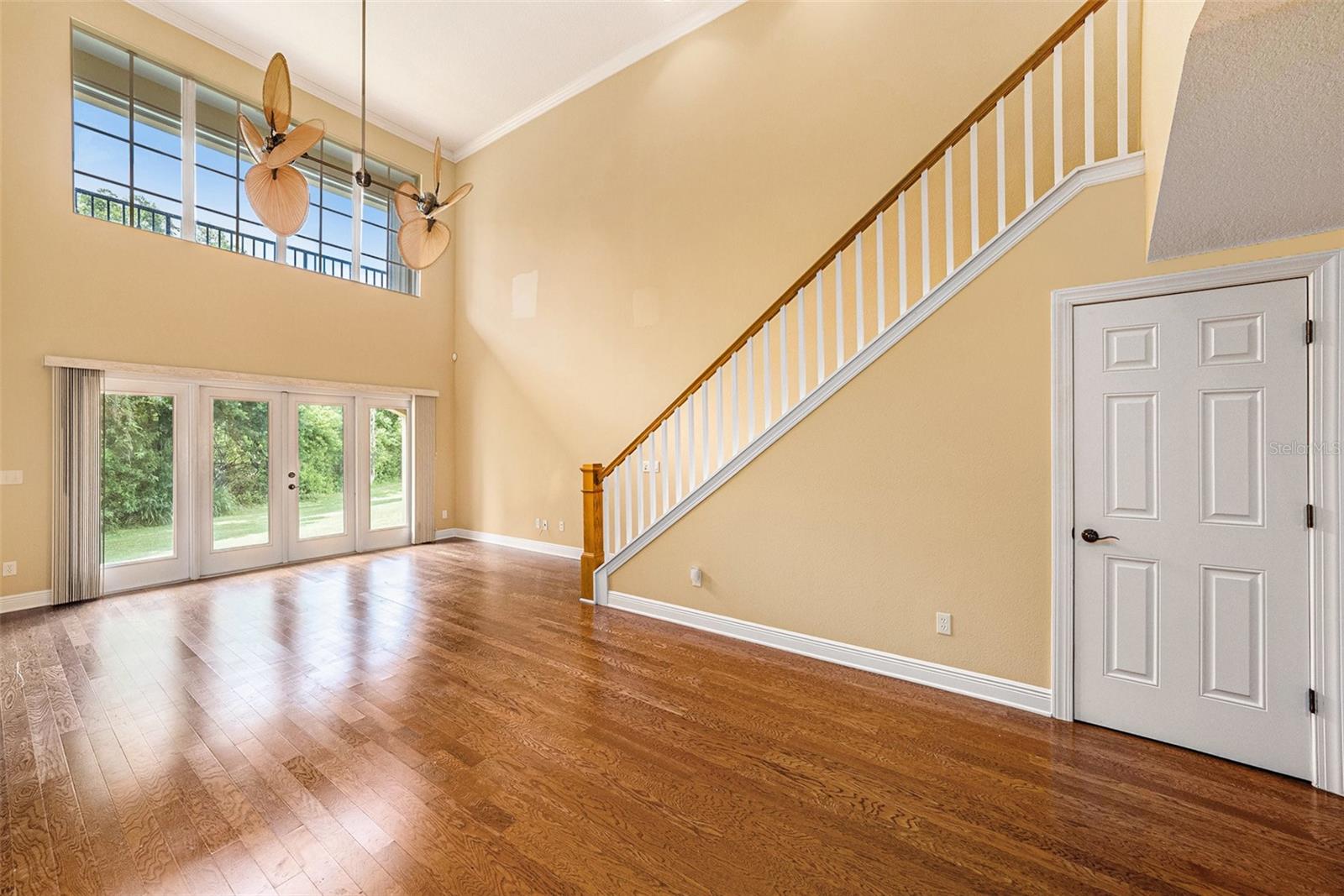 Image 4 of 21 For 230 Valencia Circle