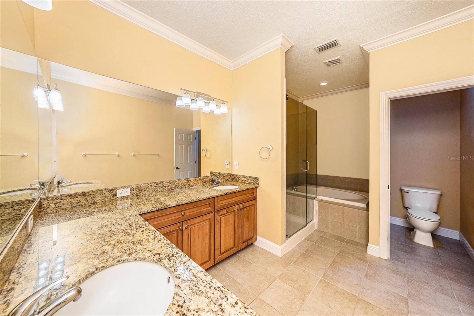 Image 9 of 21 For 230 Valencia Circle