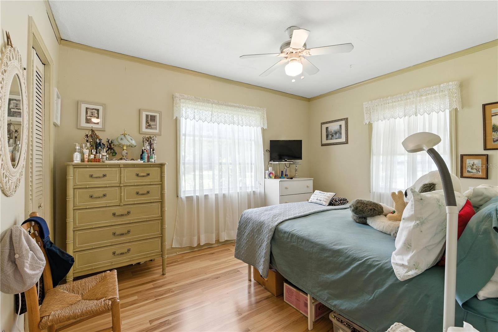 Image 15 of 34 For 8151 36th Avenue N