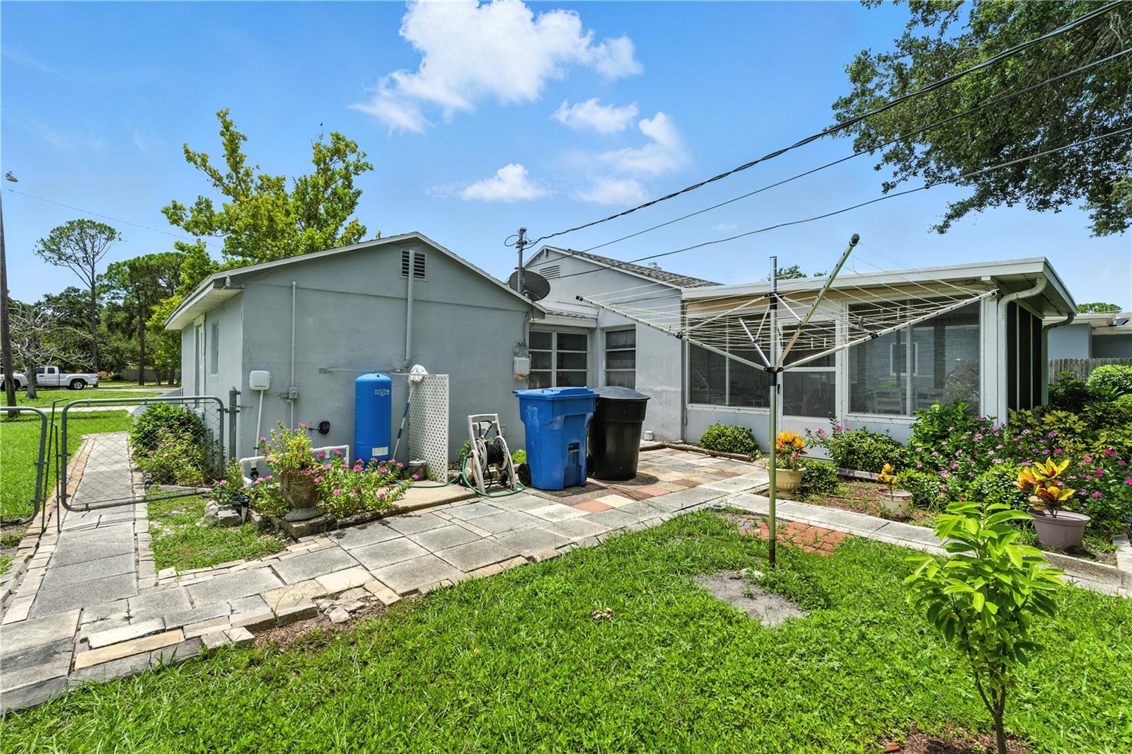 Image 28 of 34 For 8151 36th Avenue N