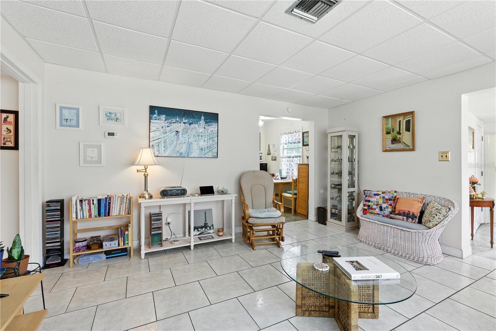 Image 4 of 34 For 8151 36th Avenue N