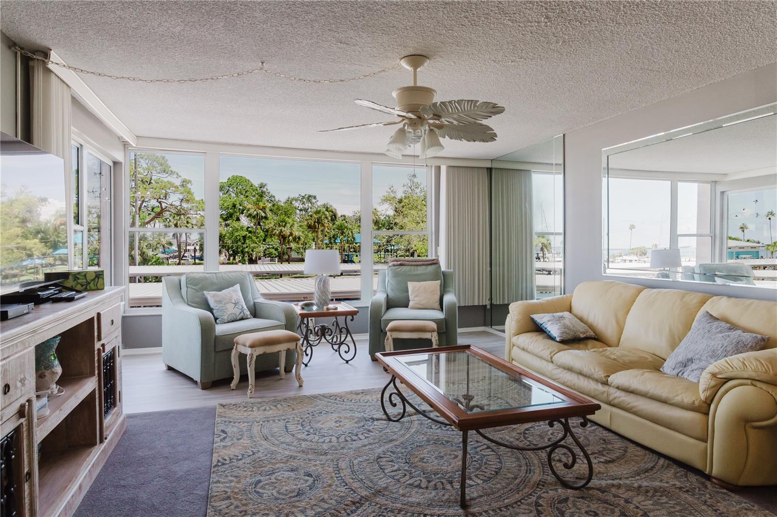 Image 8 of 23 For 632 Edgewater Drive 238